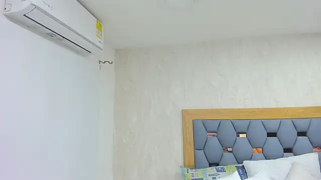 crystal sm online show from 02-12-26, 03:06