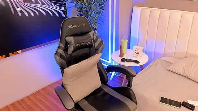 Skyyle  online show from 03-20-26, 12:39