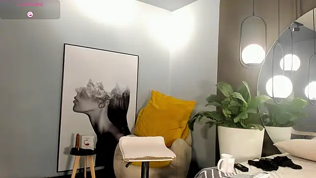 Skyyle  online show from 10-02-25, 12:41