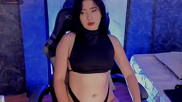 Snapshot of Skyyle_ chatting on 06-29-26, 05:23 Skyyle online show from 06-29-26, 05:23