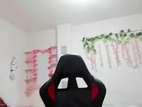 Liana hot12 online show from 10-19-25, 02:53