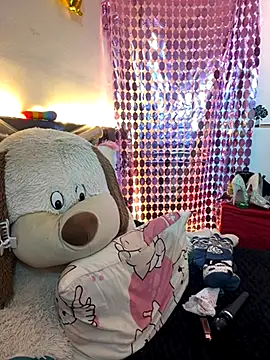 Nicol V online show from 11-13-25, 05:11