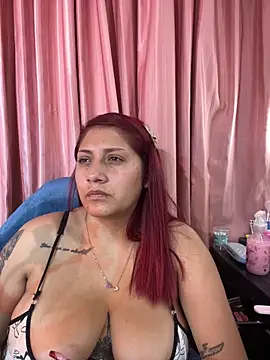 Snapshot of Nicol_V chatting on 06-27-26, 04:29 Nicol V online show from 06-27-26, 04:29