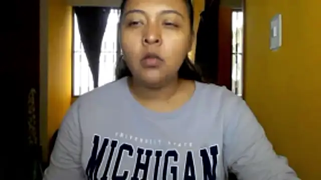 Snapshot of ALANA_150 chatting on 05-21-26, 01:52 ALANA 150 online show from 05-21-26, 01:52