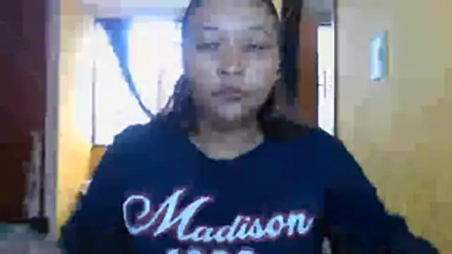 Snapshot of ALANA_150 chatting on 05-28-26, 01:39 ALANA 150 online show from 05-28-26, 01:39