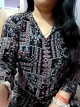 roshni agrawal0 online show from 10-28-25, 01:54