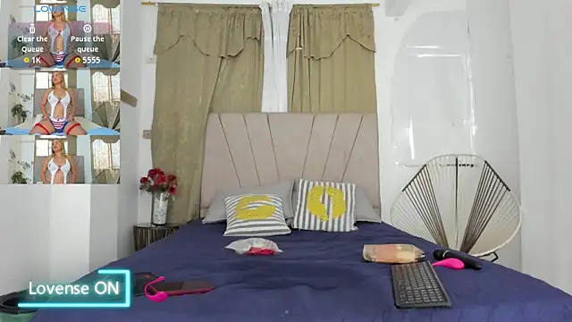 Lady miss    online show from 11-08-25, 12:52