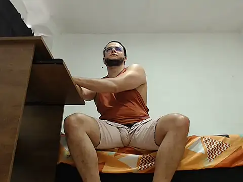 cloudsxxx online show from 05-02-26, 05:40
