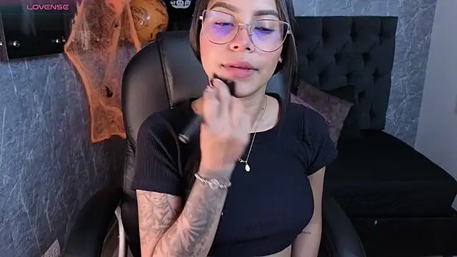 eileen  hills online show from 10-24-25, 07:13