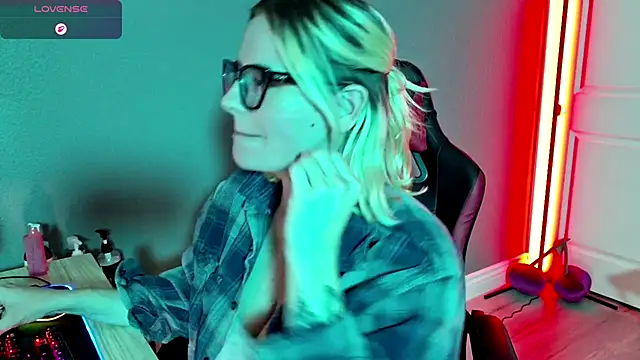 Charlies world online show from 10-30-25, 05:54