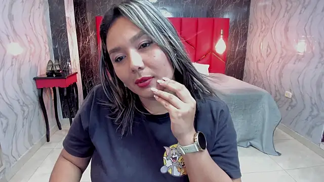 LatinaHoleQueen online show from 04-07-26, 04:53