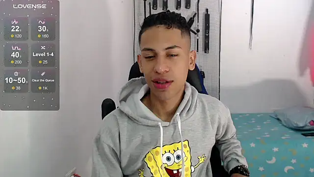 Snapshot of dylan_apol0 chatting on 09-22-25, 01:44 dylan apol0 online show from 09-22-25, 01:44