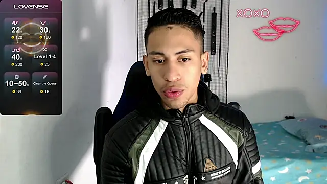Snapshot of dylan_apol0 chatting on 10-15-25, 03:27 dylan apol0 online show from 10-15-25, 03:27