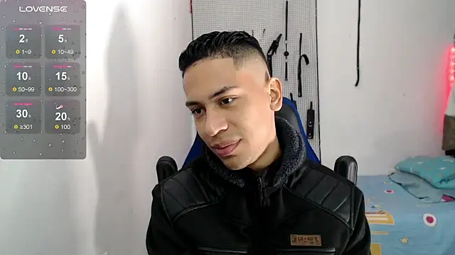 Snapshot of dylan_apol0 chatting on 09-19-25, 02:59 dylan apol0 online show from 09-19-25, 02:59