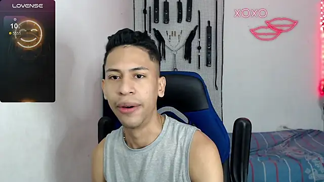 dylan apol0 online show from 10-22-25, 11:42