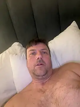 Snapshot of Eddiejeff chatting on 03-10-26, 10:58 Eddiejeff online show from 03-10-26, 10:58