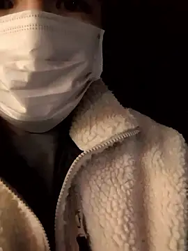 kqitooo online show from 12-18-25, 01:04