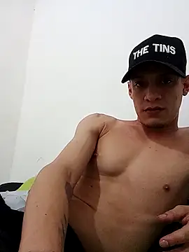 Ethanho0t online show from 06-09-26, 07:04