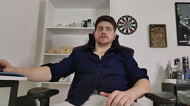 aaron nvk online show from 11-18-25, 08:56