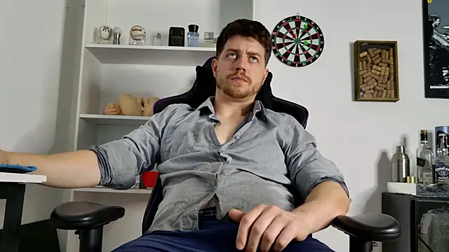 aaron nvk online show from 11-30-25, 09:15