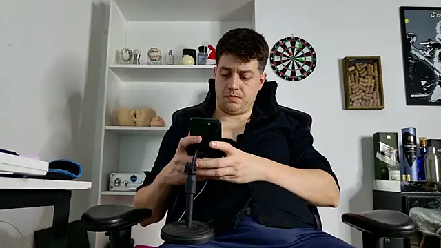 aaron nvk online show from 12-15-25, 09:31