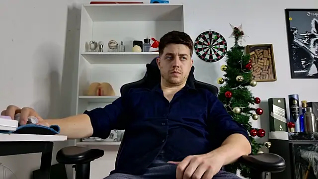 aaron nvk online show from 12-22-25, 09:04