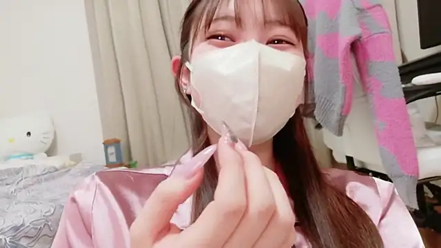 MOEMOE-Q online show from 05-31-26, 05:40