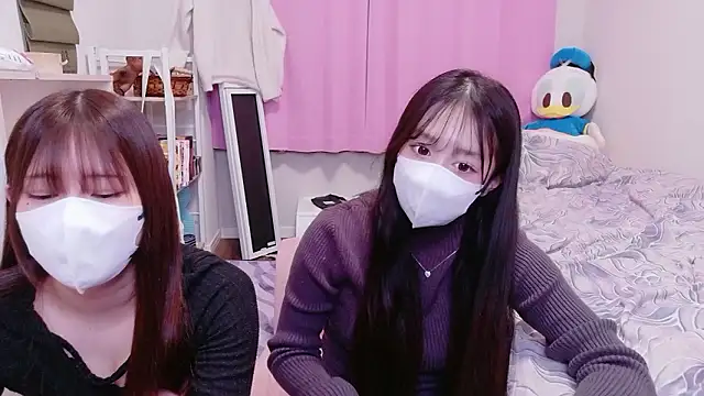 MOEMOE-Q online show from 04-19-26, 04:41