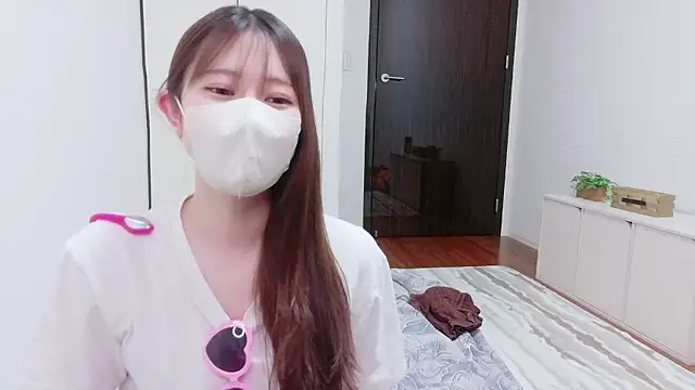 MOEMOE-Q online show from 06-04-26, 01:49