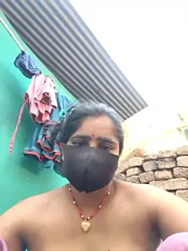Snapshot of Falguni_Desai chatting on 06-06-26, 01:55 Falguni Desai online show from 06-06-26, 01:55