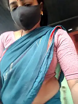 Falguni Desai online show from 12-17-25, 02:05