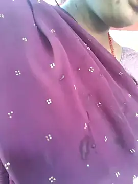 Snapshot of Falguni_Desai chatting on 05-31-26, 06:19 Falguni Desai online show from 05-31-26, 06:19