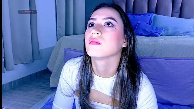 InnoocentLunaa online show from 01-13-26, 05:55