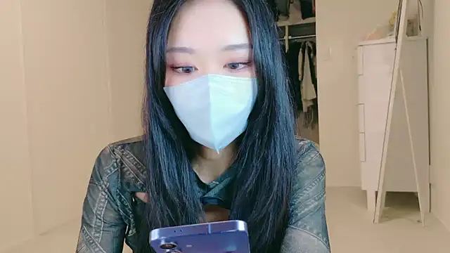 ramuchan desu online show from 10-26-25, 01:28