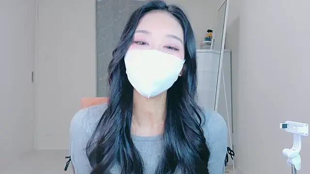 Snapshot of ramuchan_desu chatting on 04-29-26, 12:15 ramuchan desu online show from 04-29-26, 12:15