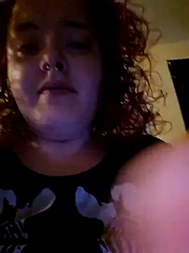 Snapshot of nuttiebuddy1 chatting on 03-04-26, 06:54 nuttiebuddy1 online show from 03-04-26, 06:54