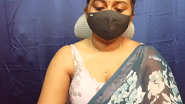 Snapshot of Pavani-Sexy chatting on 07-03-26, 04:41 Pavani-Sexy online show from 07-03-26, 04:41