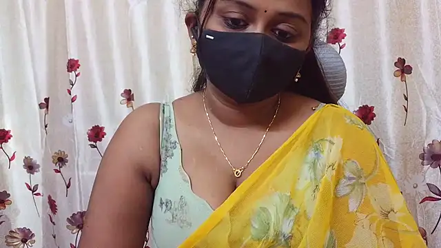 Snapshot of Pavani-Sexy chatting on 07-14-26, 11:38 Pavani-Sexy online show from 07-14-26, 11:38