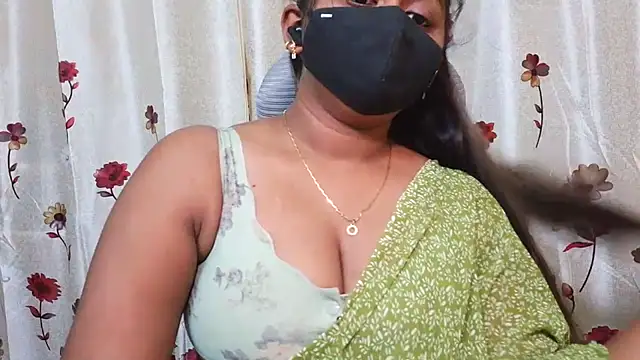 Snapshot of Pavani-Sexy chatting on 07-18-26, 05:05 Pavani-Sexy online show from 07-18-26, 05:05