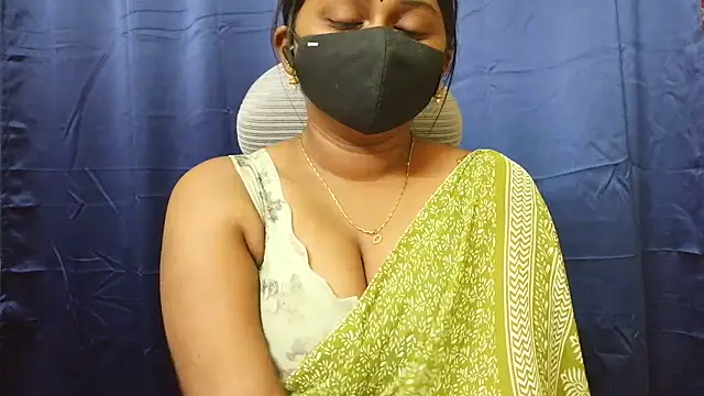 Snapshot of Pavani-Sexy chatting on 07-09-26, 05:34 Pavani-Sexy online show from 07-09-26, 05:34