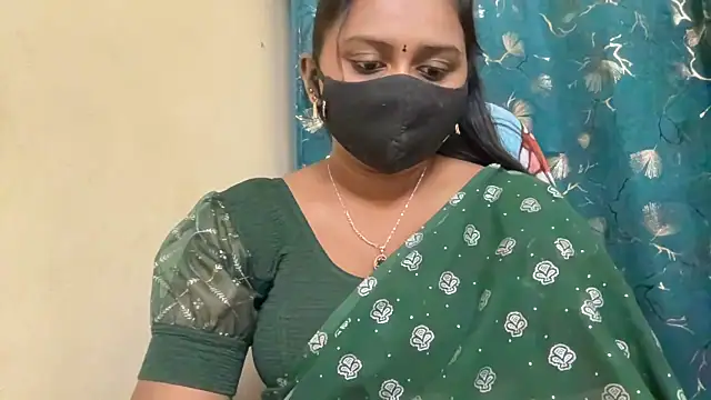 Snapshot of Pavani-Sexy chatting on 05-03-26, 06:22 Pavani-Sexy online show from 05-03-26, 06:22
