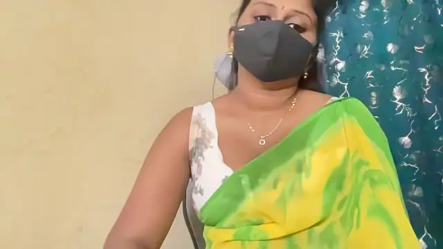 Snapshot of Pavani-Sexy chatting on 05-31-26, 06:20 Pavani-Sexy online show from 05-31-26, 06:20