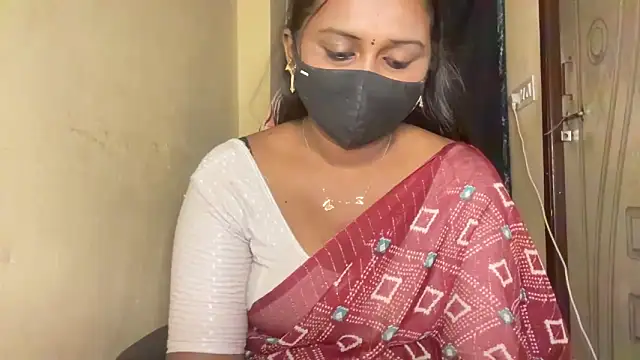 Snapshot of Pavani-Sexy chatting on 03-18-26, 05:25 Pavani-Sexy online show from 03-18-26, 05:25