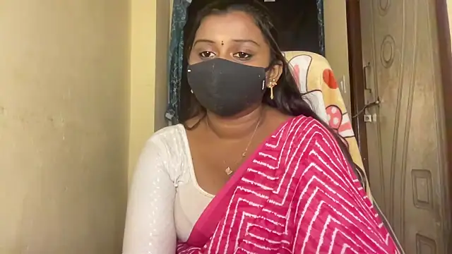 Snapshot of Pavani-Sexy chatting on 03-21-26, 04:44 Pavani-Sexy online show from 03-21-26, 04:44