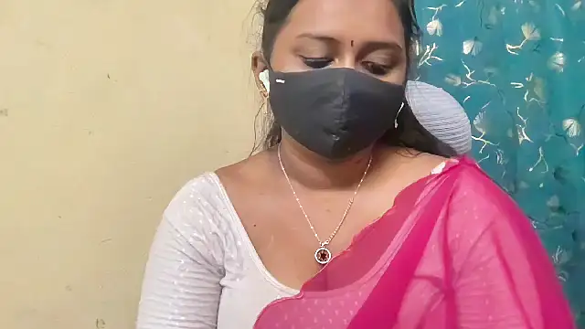 Snapshot of Pavani-Sexy chatting on 04-25-26, 07:44 Pavani-Sexy online show from 04-25-26, 07:44