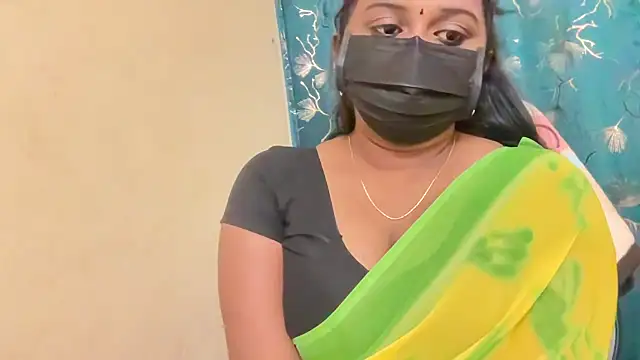 Snapshot of Pavani-Sexy chatting on 05-22-26, 06:00 Pavani-Sexy online show from 05-22-26, 06:00