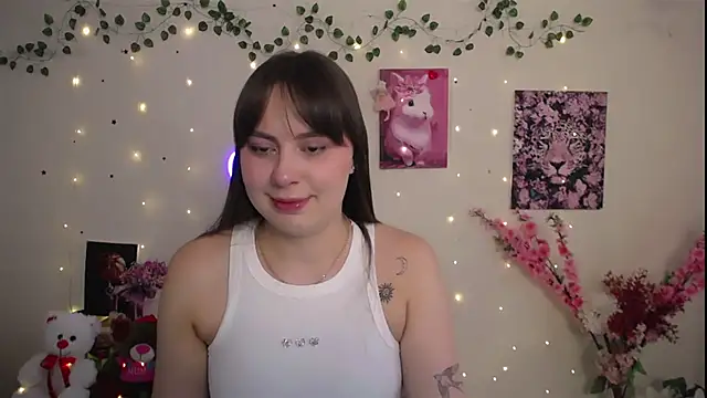 Snapshot of Amanda_Bright_ chatting on 05-31-26, 09:15 Amanda Bright online show from 05-31-26, 09:15