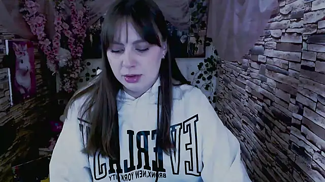 Amanda Bright  online show from 09-19-25, 06:39