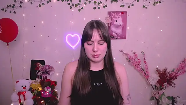 Snapshot of Amanda_Bright_ chatting on 04-17-26, 11:02 Amanda Bright online show from 04-17-26, 11:02