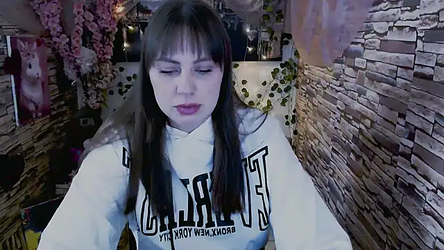 Amanda Bright  online show from 09-25-25, 07:14